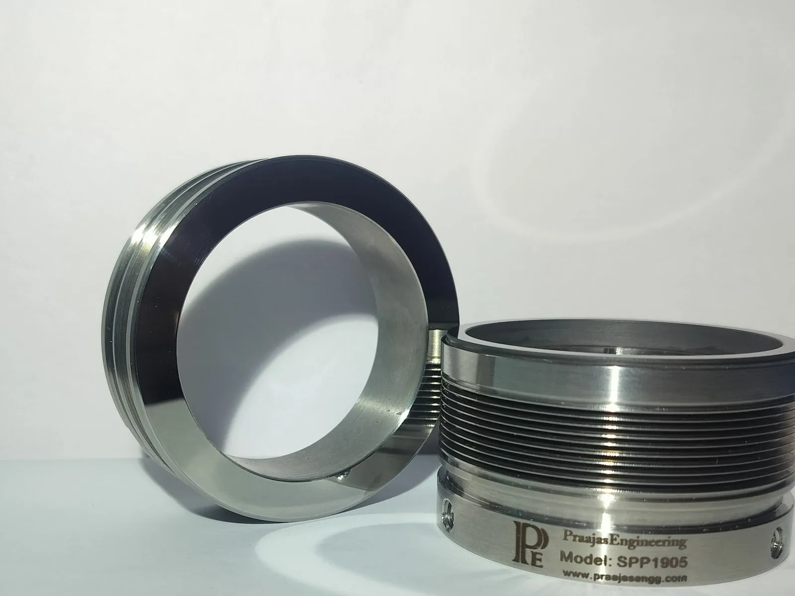 Praajas Engineering SPP1905 metal bellows mechanical seal with its stationary seat ring